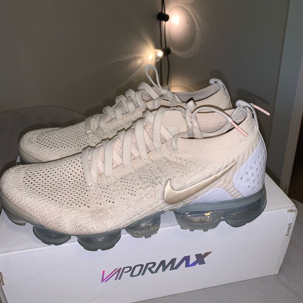 Women Nike Air Vapormax Flyknit 2